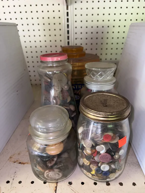 (5) Jars of Buttons