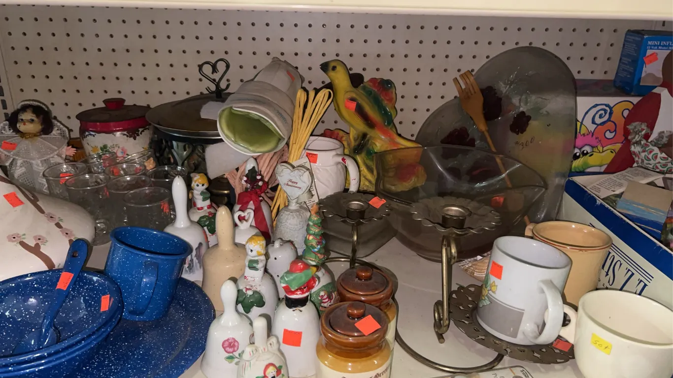 Misc. Items (Bells, Bowls, Plates, Mugs, Decor)