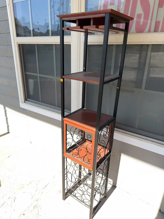 Wine rack/shelf