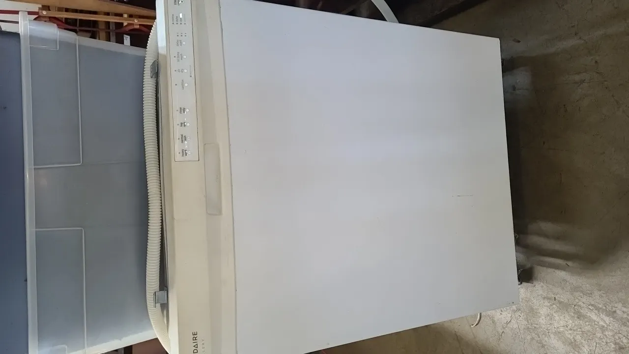 FRIGIDAIRE GALLERY DISHEASHER - untested