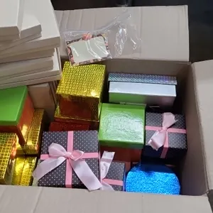 SMALL GIFT BOXES