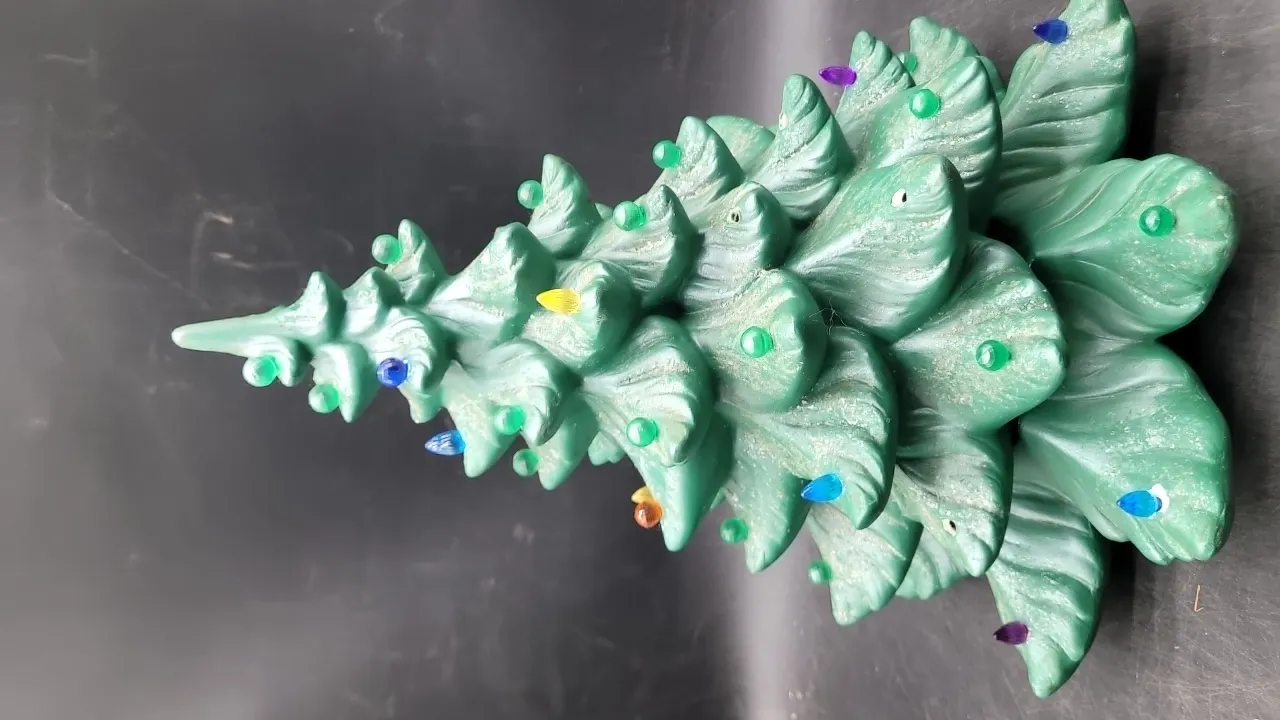 CERAMIC 17in CHRISTMAS TREE (no base)