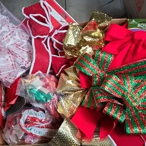 ASSORTED DECORATIVE CHRISTMAS BOWS