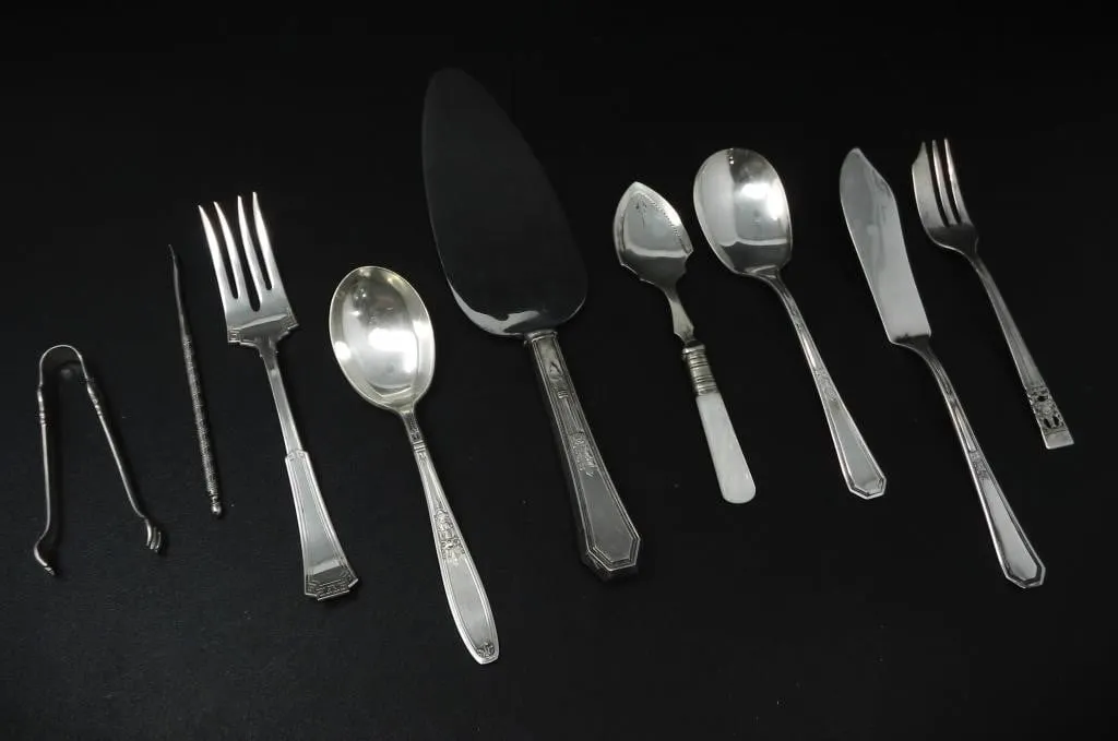 SILVER PLATED CUTLERY/SERVING UTENSILS