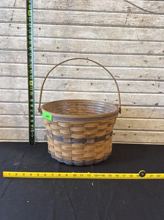 1985 J.W. Longaberger Apple Basket