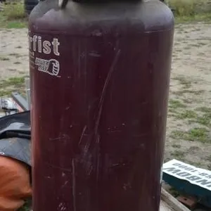 220 Power Fist Air Compressor
