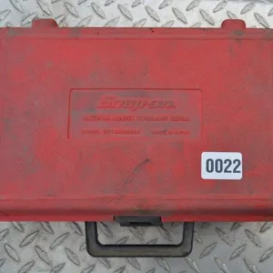 Snap on Vacuum Assist Coolant Refill