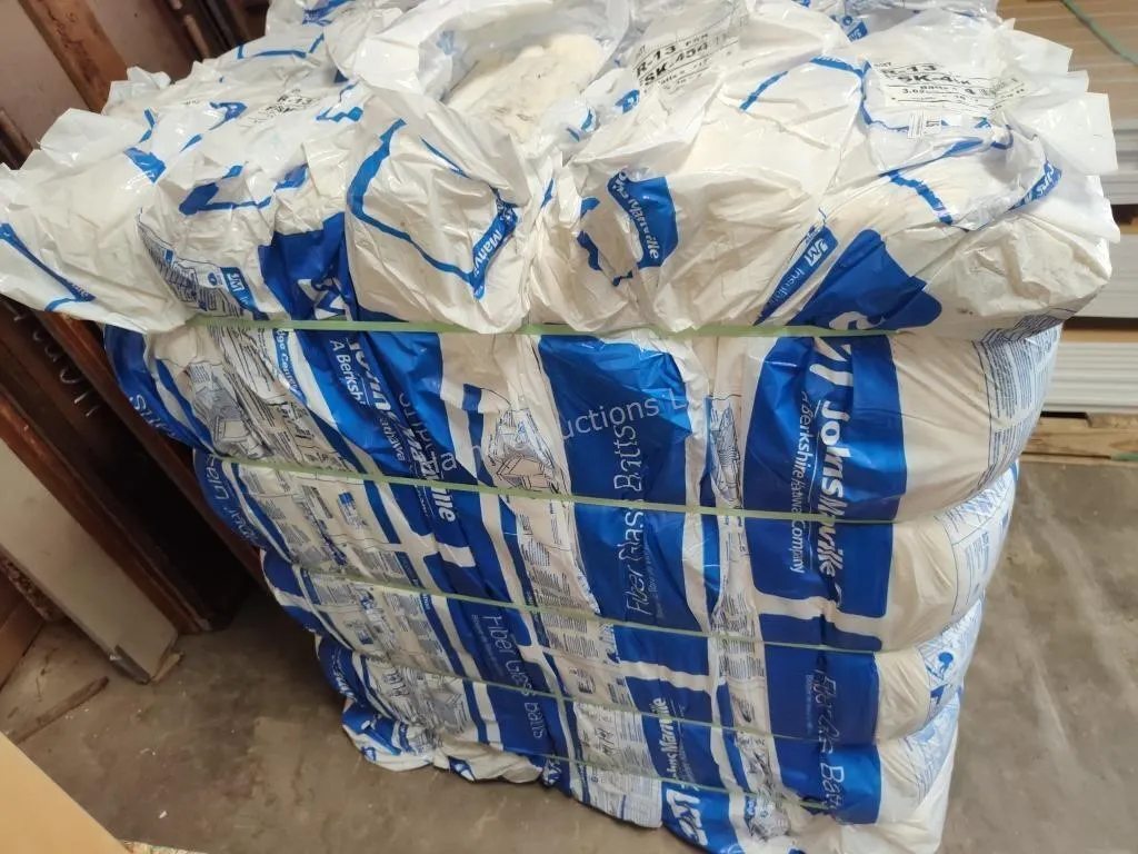 5 bags R-13 insulation 585 SqFt
