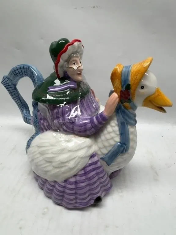 Department 56 Mother Goose Figural Teapot