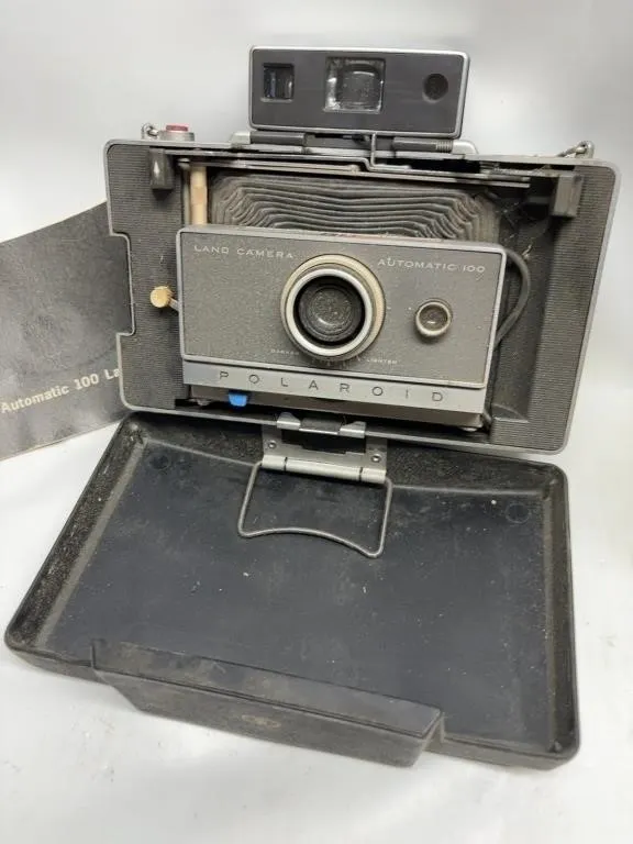 Polaroid Land Camera Automatic 100