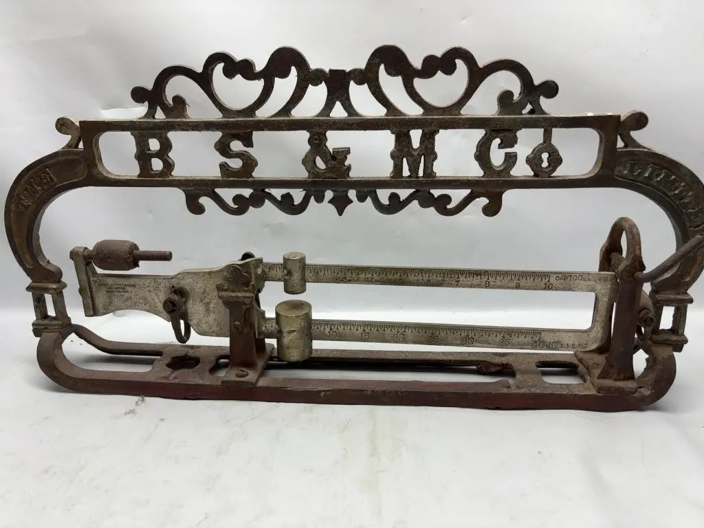 Antique B S & M Co. Cast Iron Balance Scale