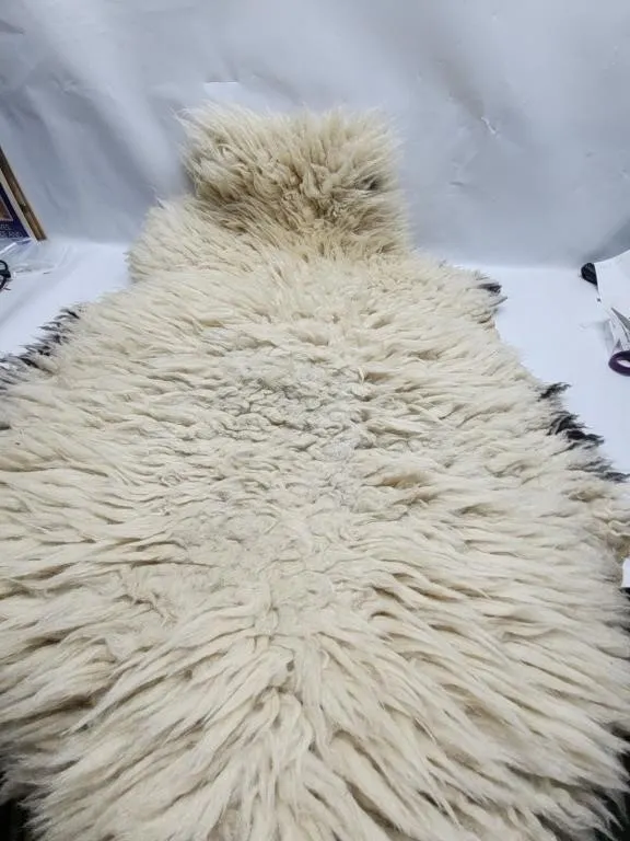 Shaggy Wool Sheepskin Hide Rug