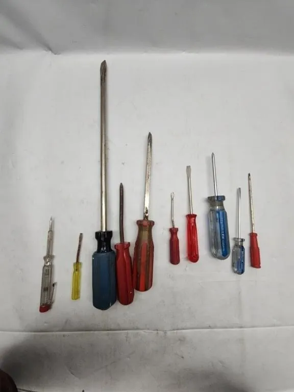 Assorted Screwdrivers Lot