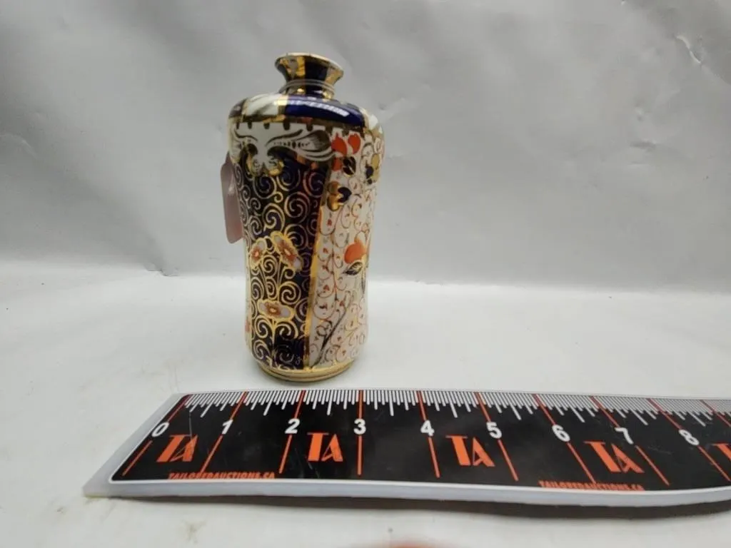 Wilkinson Ltd England Imari-Style Porcelain Vase