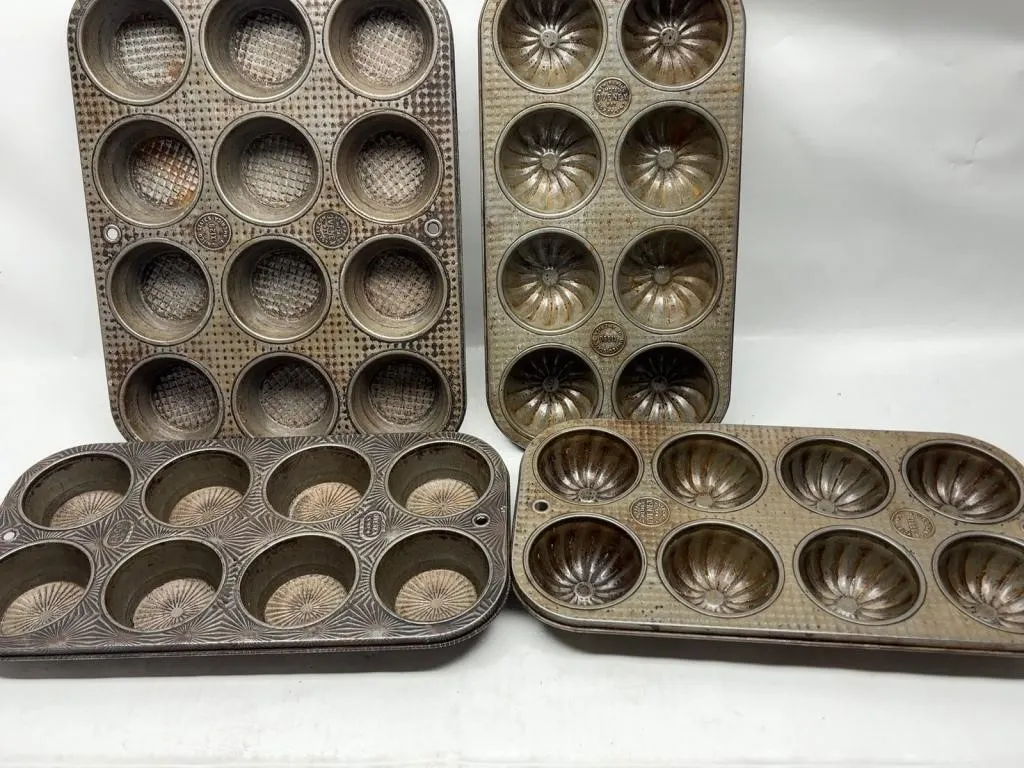 Vintage Fluted Muffin Tin Baking Pans Set of 4