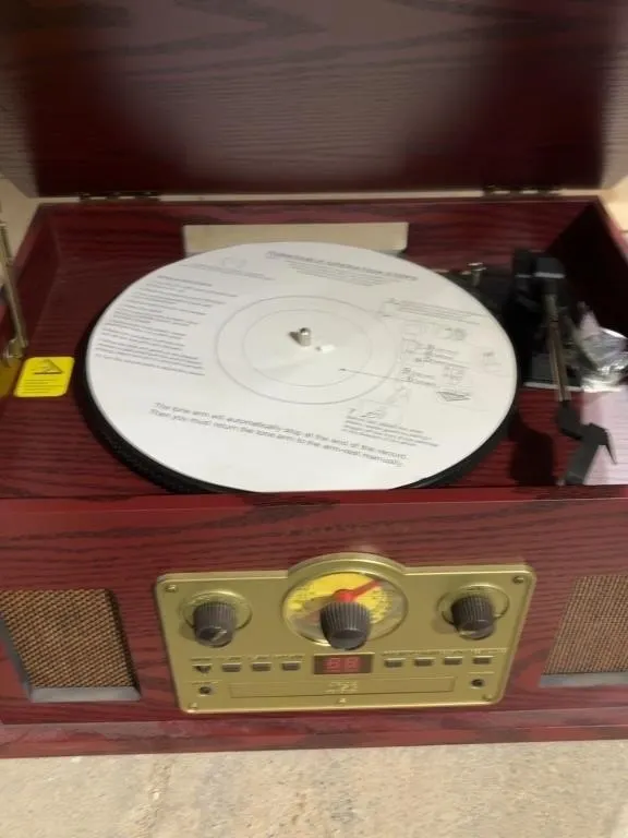 Proscan Wood Cabinet Turntable Stereo System