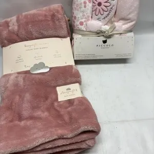 Pink Baby Blanket & Piccolo Bambino Hooded Towel