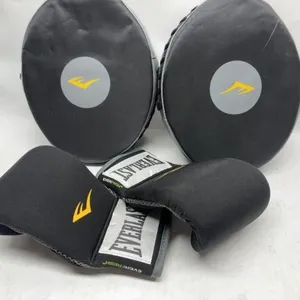 Everlast Boxing Focus Mitts and Training Gloves