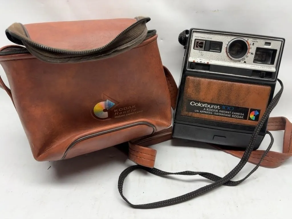 Kodak Colorburst 100 Instant Camera with Case