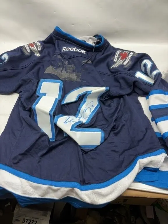 Winnipeg Jets Reebok Signed Hockey Jersey 12