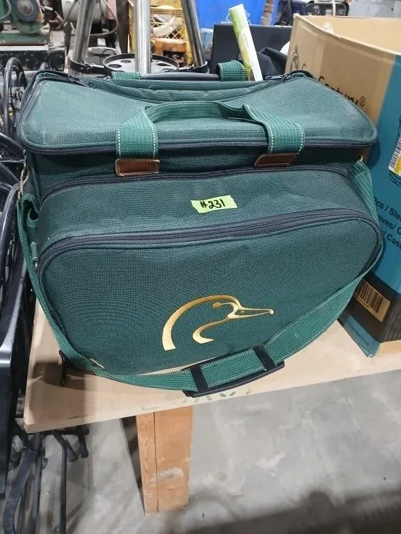 NEW Ducks Unlimited wheeled Cooler/ Picnic bag