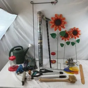 Mixed Garden Tools & Decor - Approx. 20pc