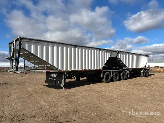 2008 T/A Super B-Train Lead Grain Trailer