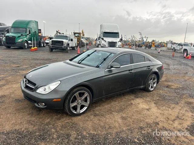2006 Mercedes-Benz CLS 500 Automobile