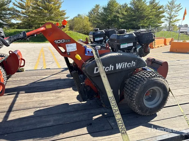 Ditch Witch 100SX Walk Behind Cable Plow