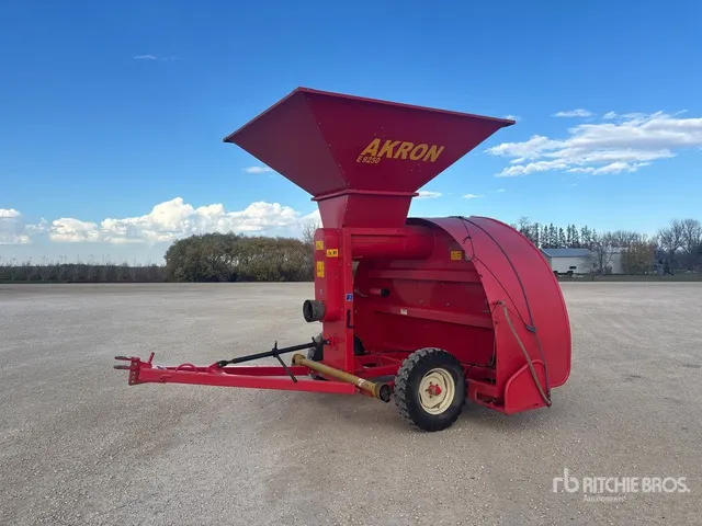 Akron E9250 10 ft Grain Bagger