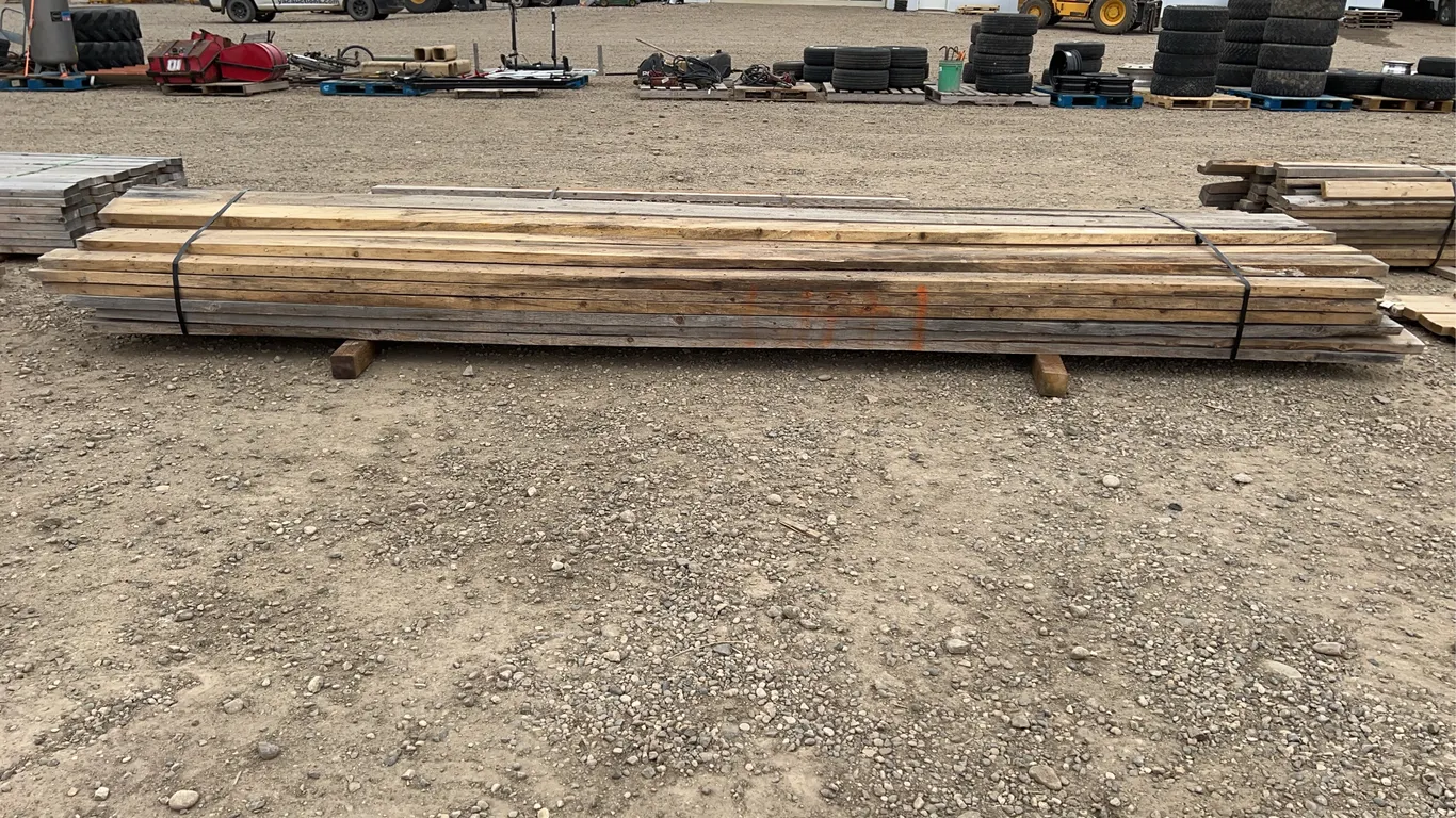 Assorted Rough Spruce 2"x6' Planks-16'