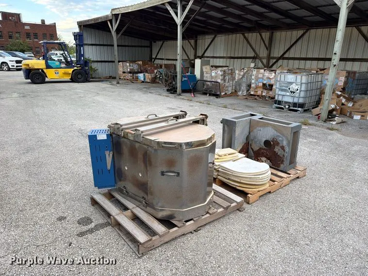 Paragon Oval 10 pottery kiln