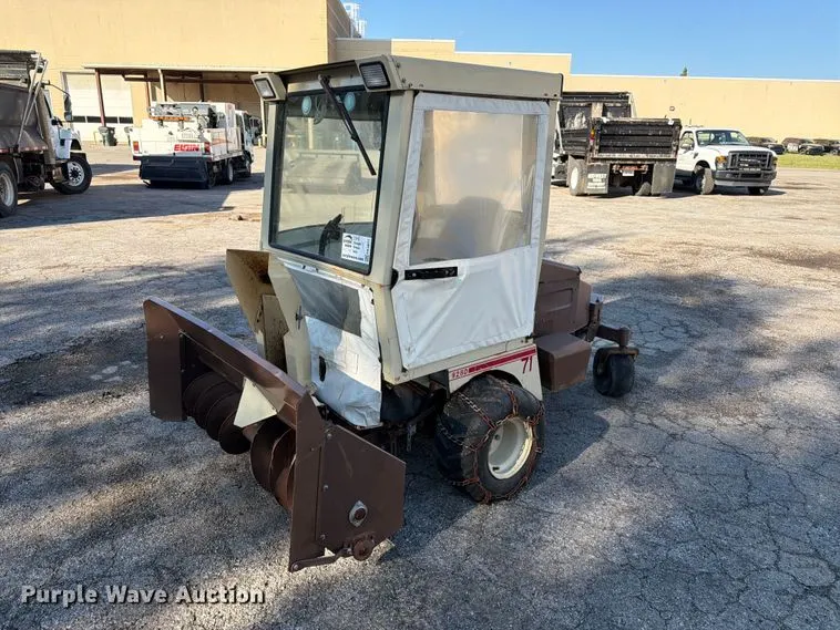 Grasshopper 928D lawn mower