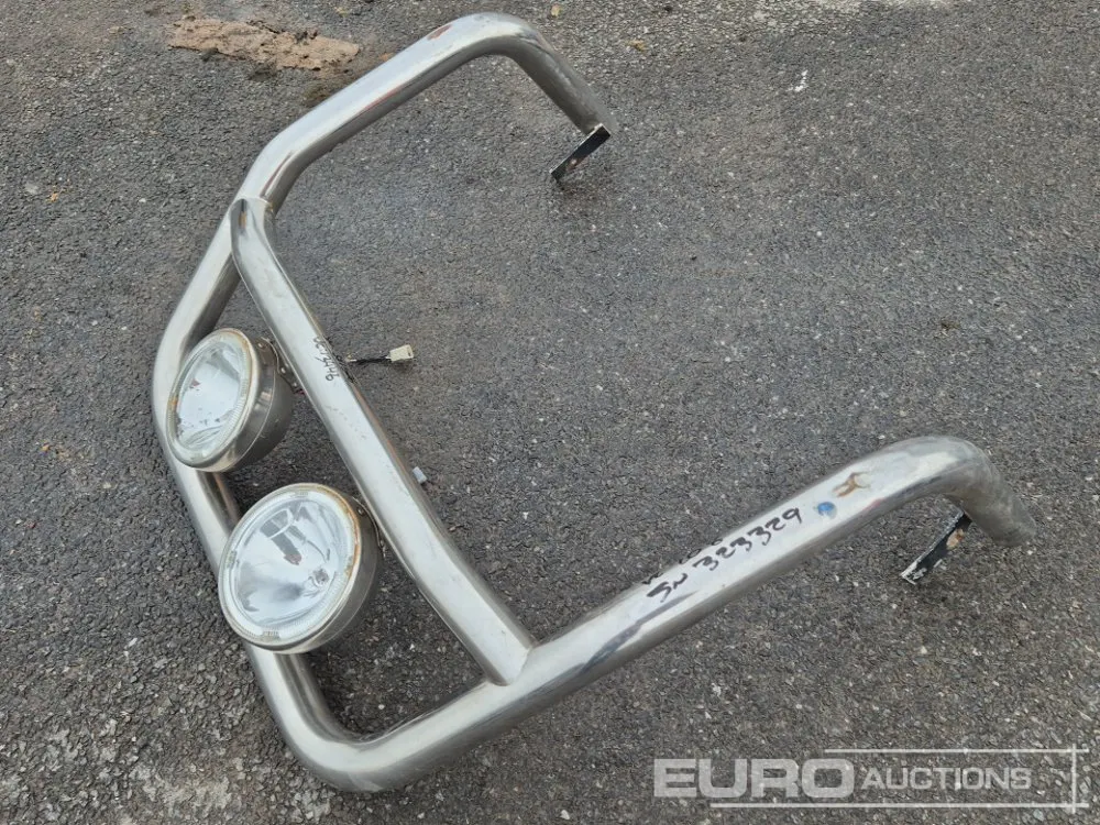 Bull Bar & LED Auxillary Lights to suit Pick Up