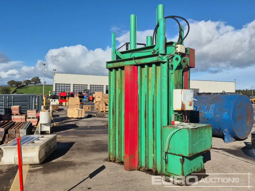 Gradall GV500 Waste Baler