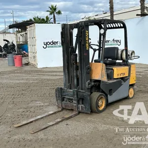 HYSTER S50XL FORKLIFT, 5,000#, 72" mast, 3-stage, 169" lift, sideshift, dual fuel, canopy, solid tires. s/n:A187V07426H 