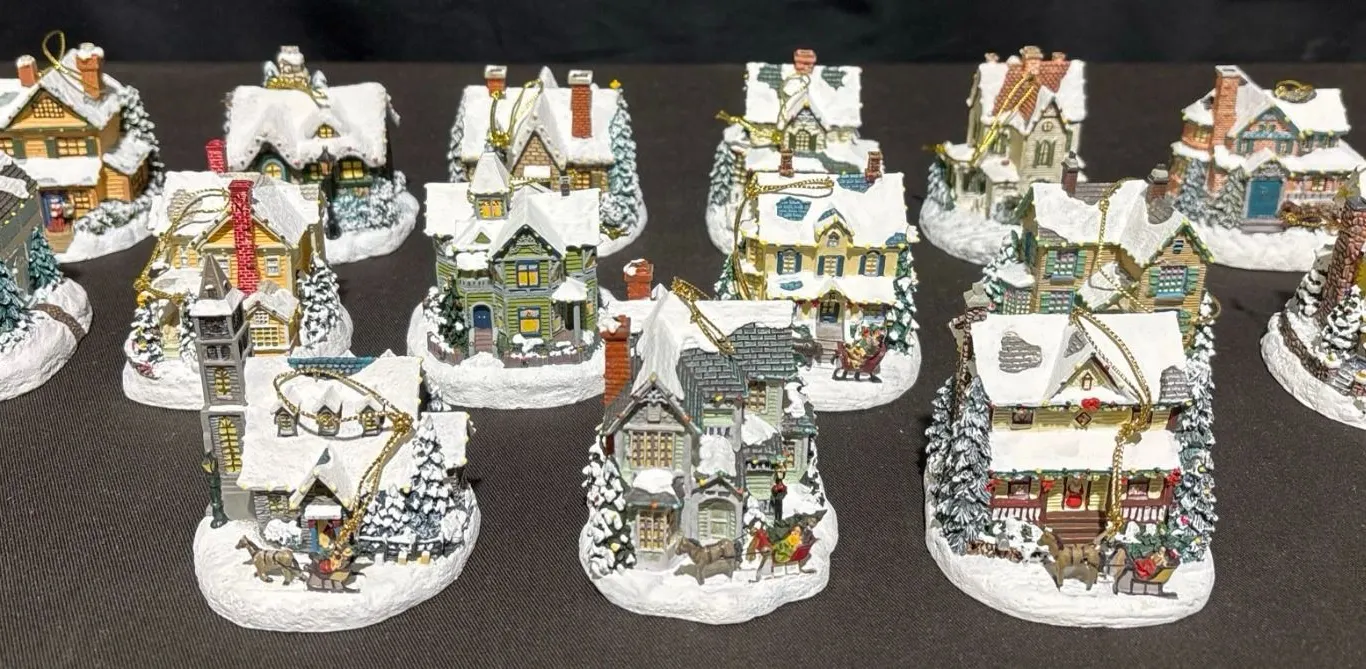 Thomas Kinkade Winter Memories Illuminated Ornament Collection, Set of 15 With Gold Tree