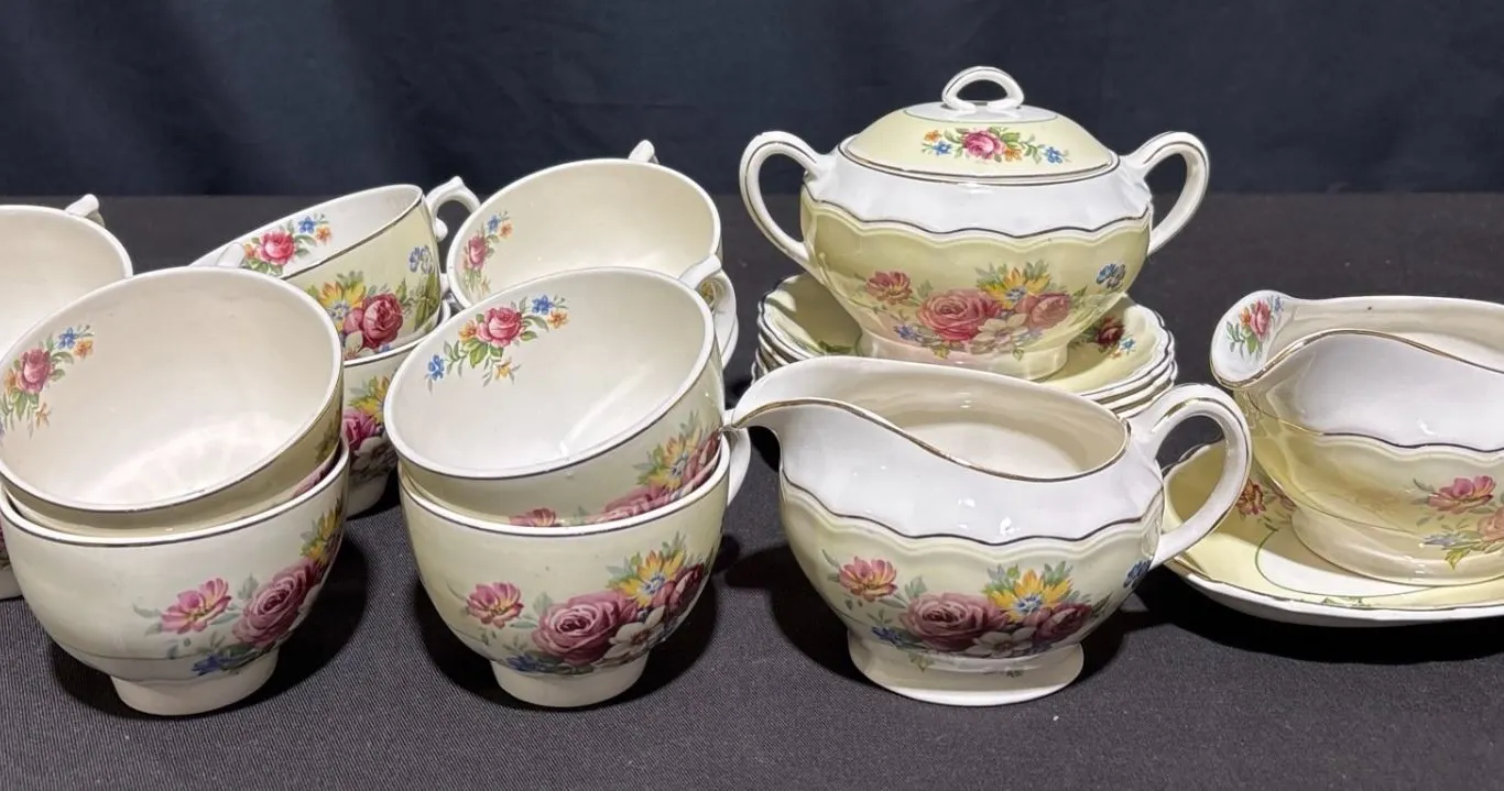 Roslyn China 'Wild Rose' Tea Set Made In England