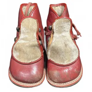 Red Leather Children's Shoes With Faux Fur Tongue And Rubber Soles