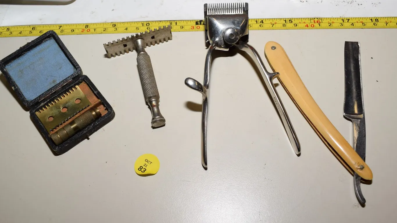 Vintage/Antique Shaving Lot
