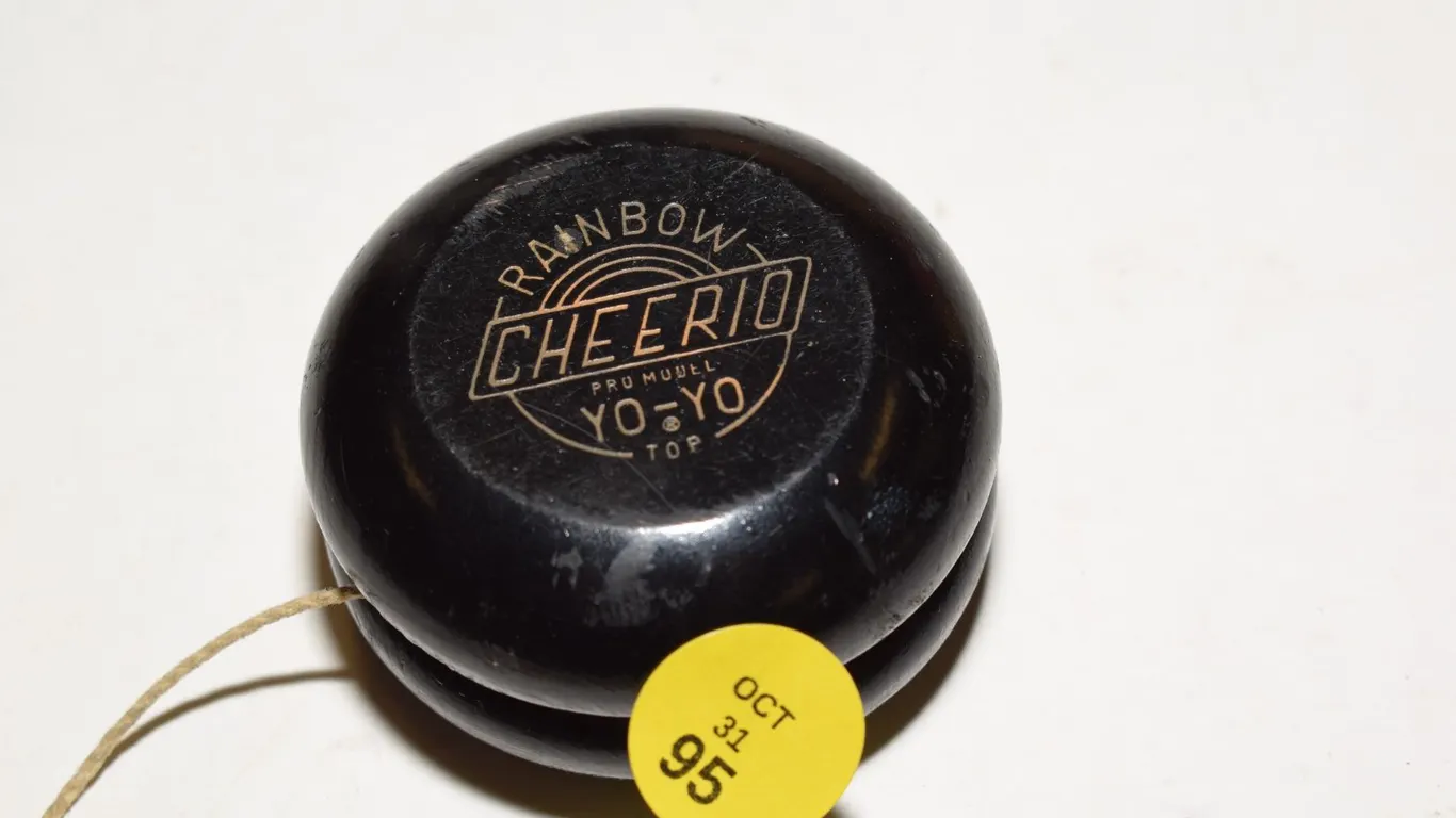 Vintage Rainbow Yo-Yo
