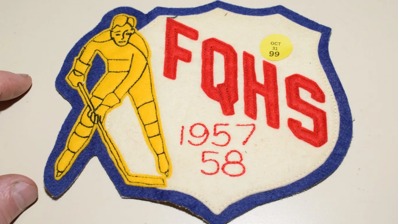 1957 Hockey Crest