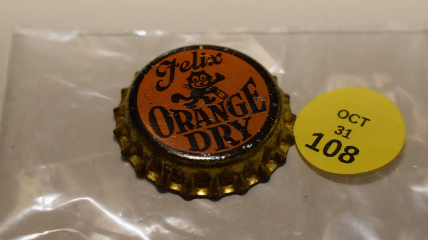 NOS Felix Orange Dry Soda Cap, Cork