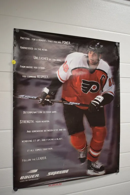 Bauer Skates Eric Lindros Poster