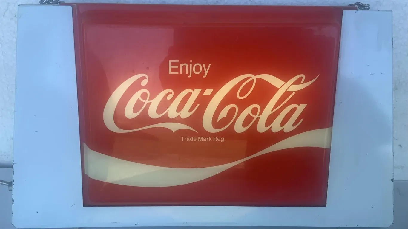 Working Coca Cola lamp
