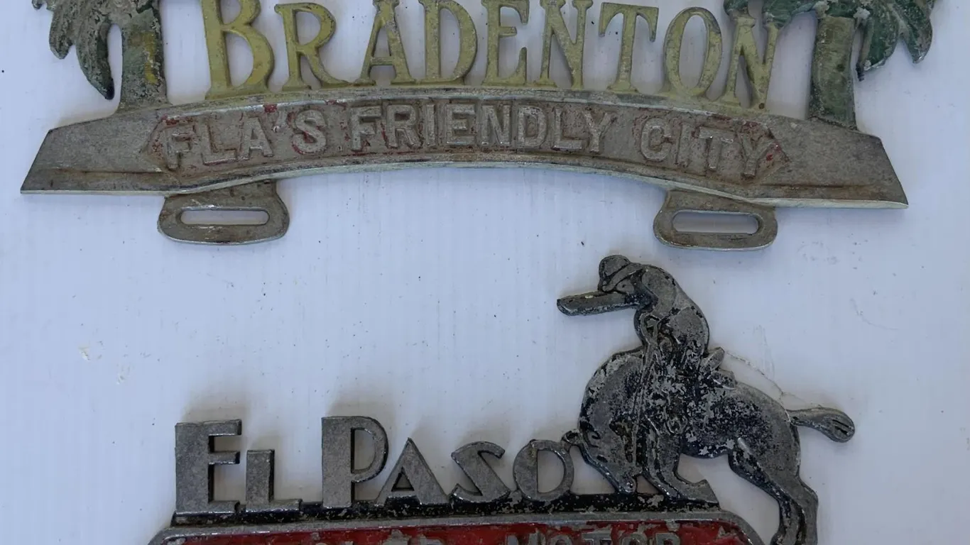 El Paso and Bradenton Fl License Plate Toppers