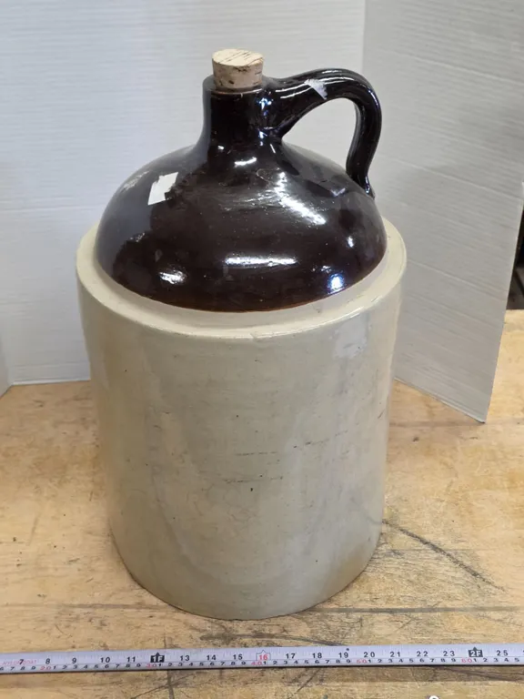 8-Gal Stoneware Jug – No Cracks