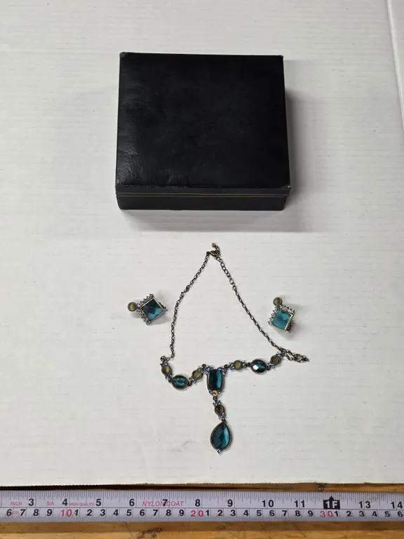 Fifth Avenue Collection Necklace & Earring Set
