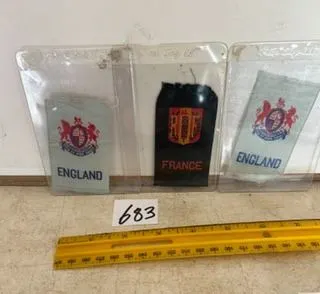 (3) Tobacco Flags