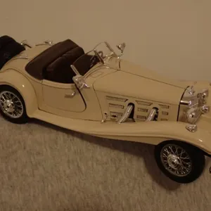 1:18 1936 Mercedes Benz